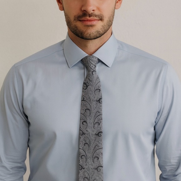 Paul Fredrick Gray Paisley 100% Silk Tie - Picture 1 of 7